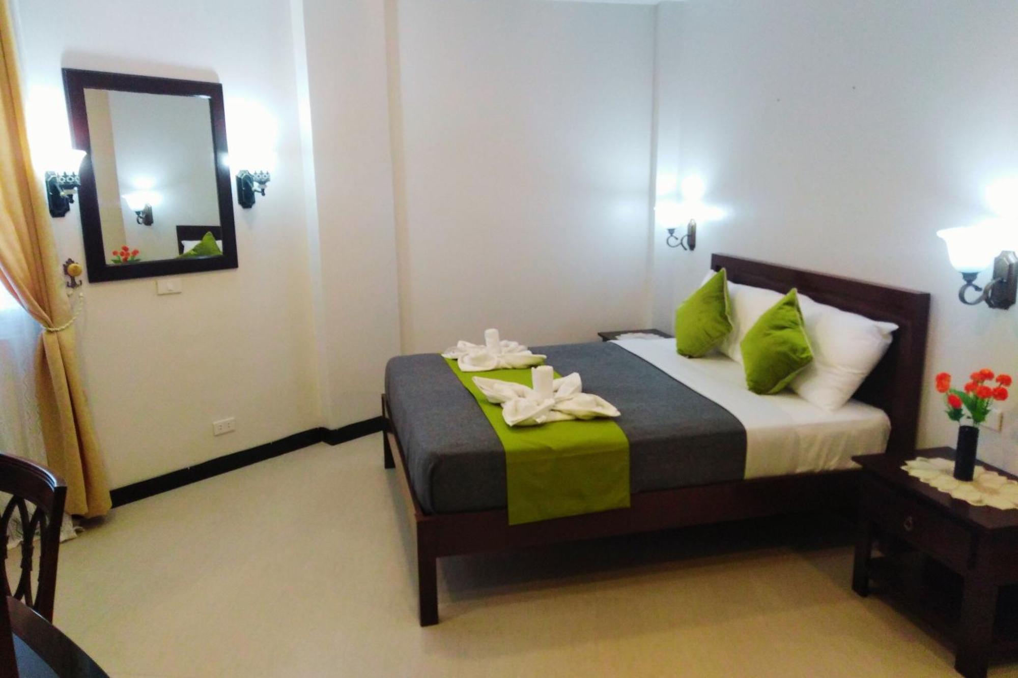 Venezia Suites Hotel Iloilo Værelse billede