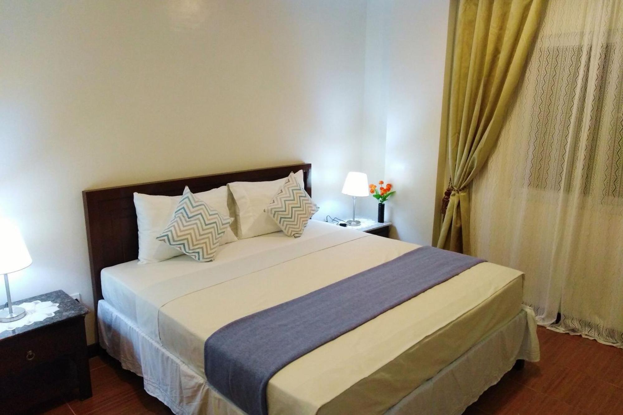 Venezia Suites Hotel Iloilo Værelse billede