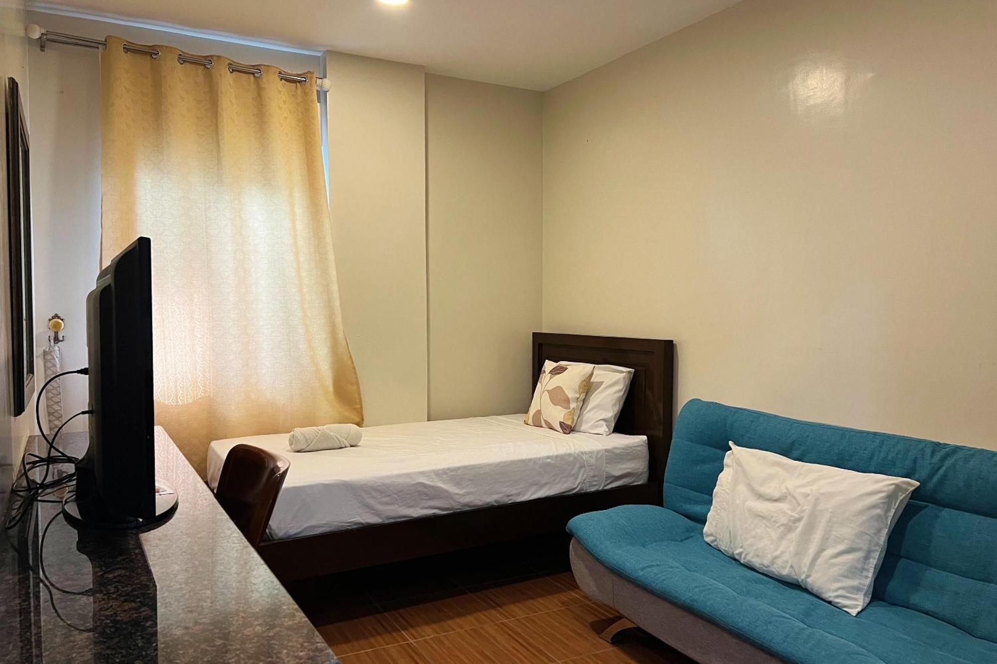 Venezia Suites Hotel Iloilo Værelse billede