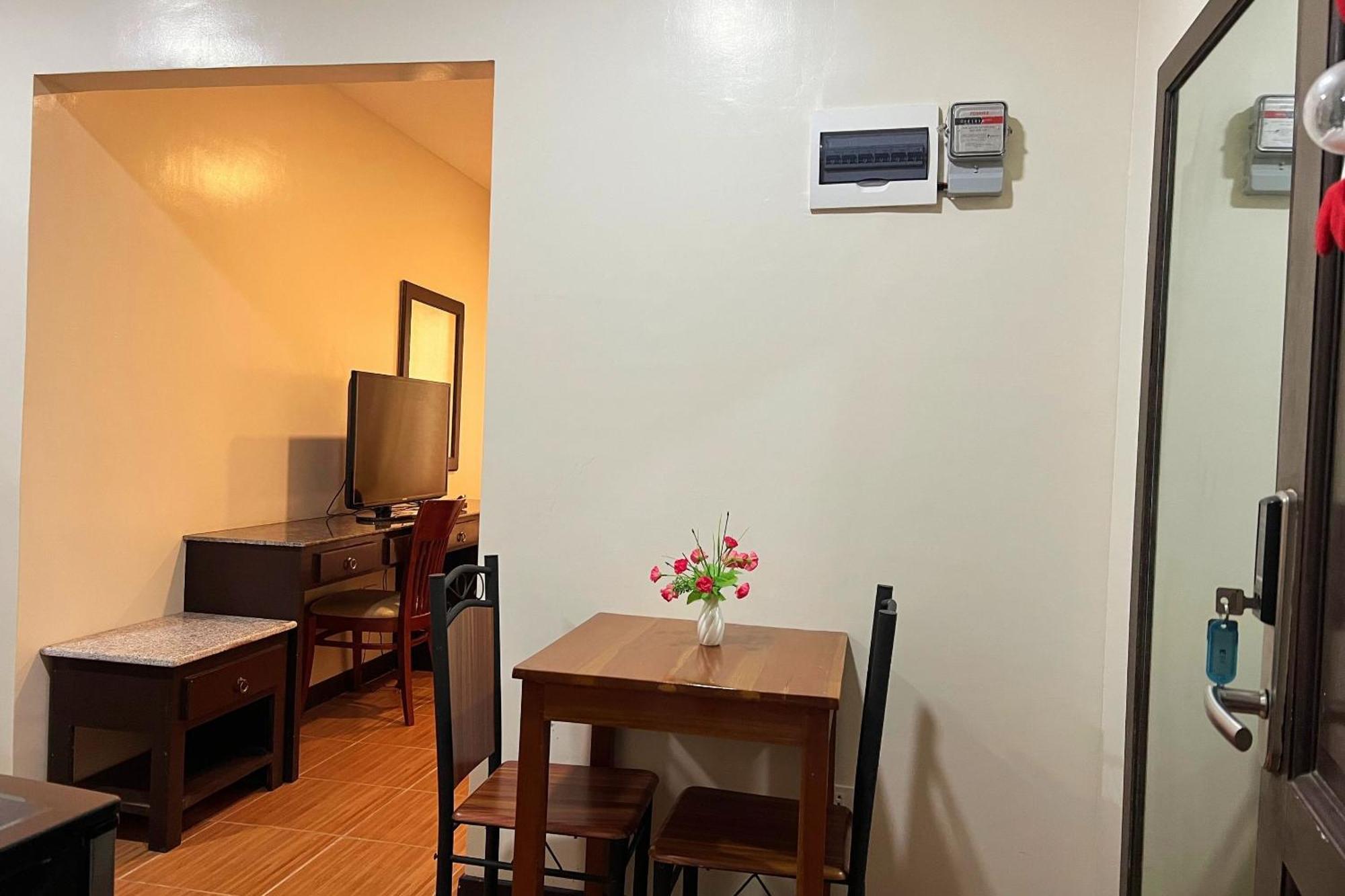 Venezia Suites Hotel Iloilo Værelse billede