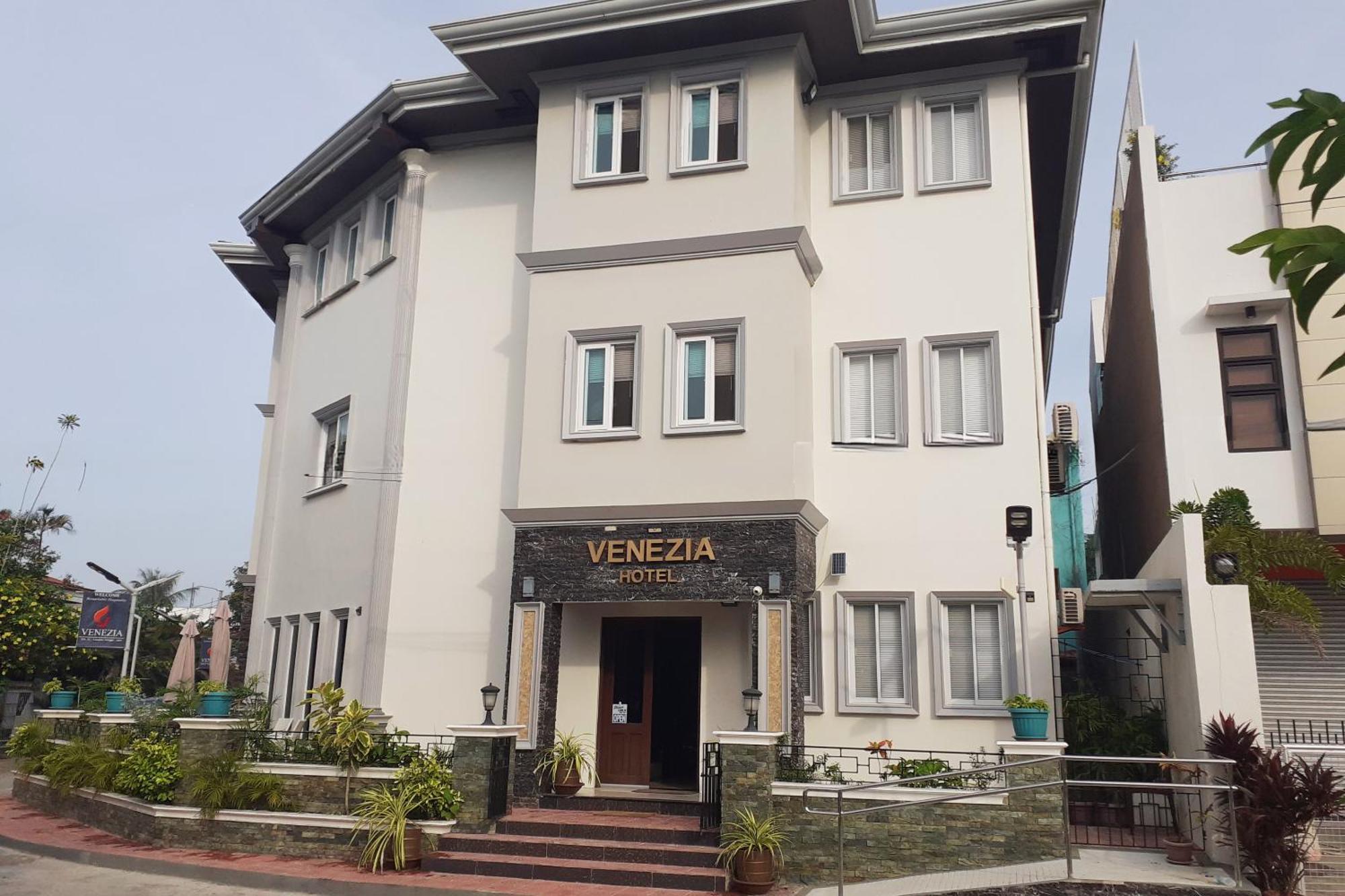Venezia Suites Hotel Iloilo Eksteriør billede