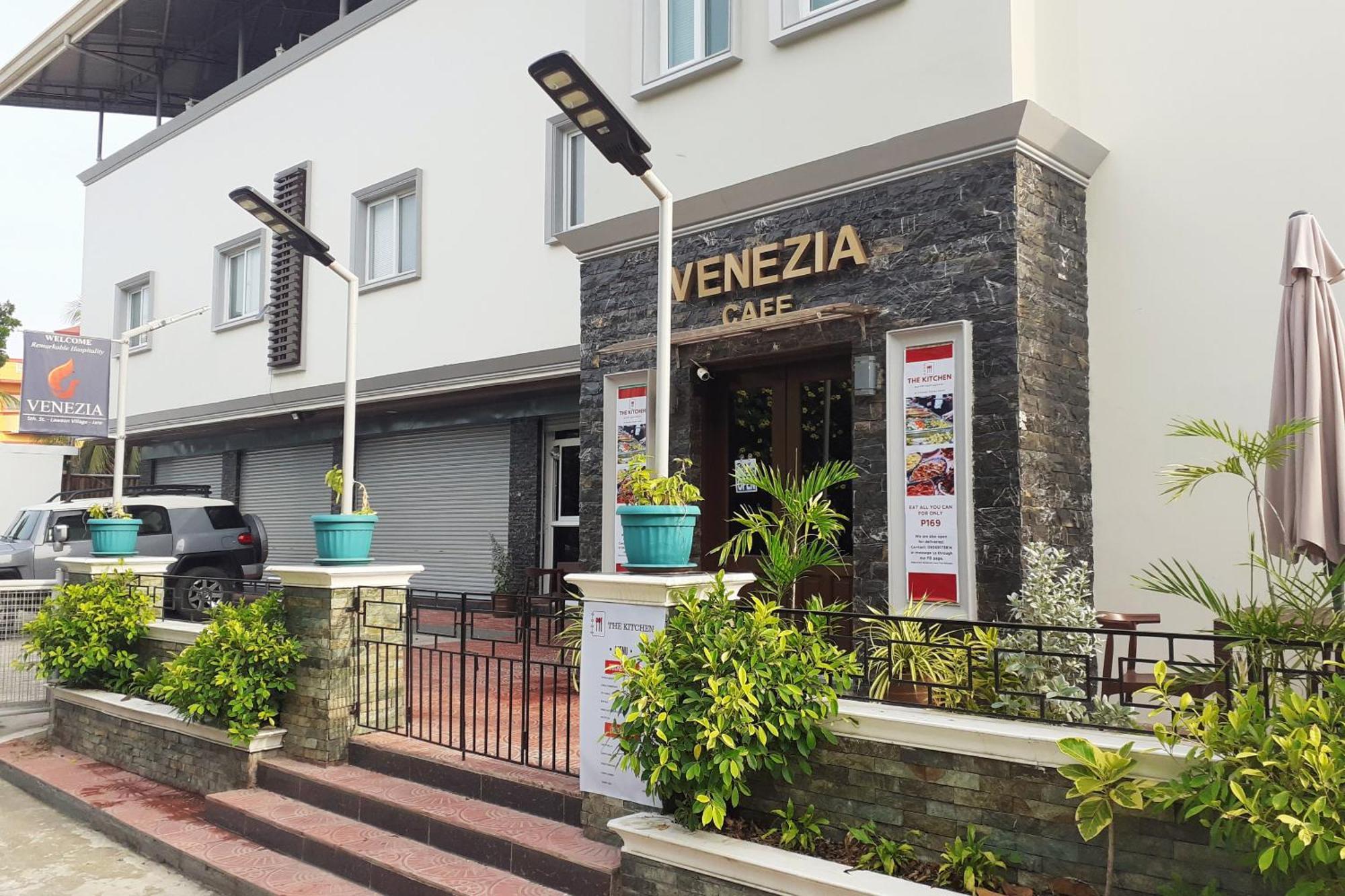 Venezia Suites Hotel Iloilo Eksteriør billede