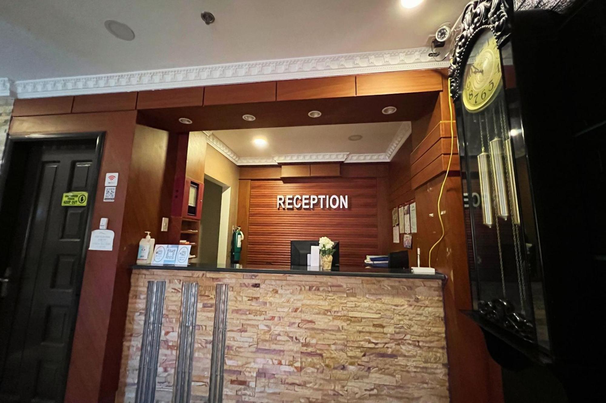 Venezia Suites Hotel Iloilo Eksteriør billede