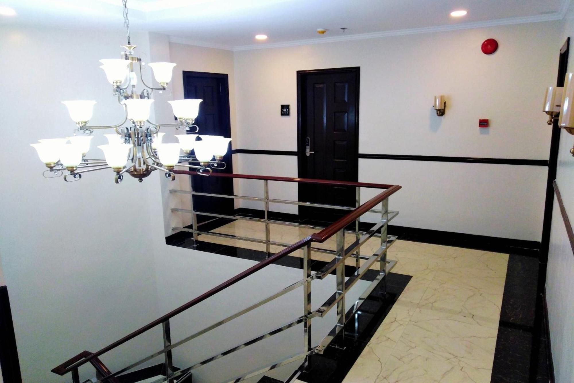 Venezia Suites Hotel Iloilo Eksteriør billede